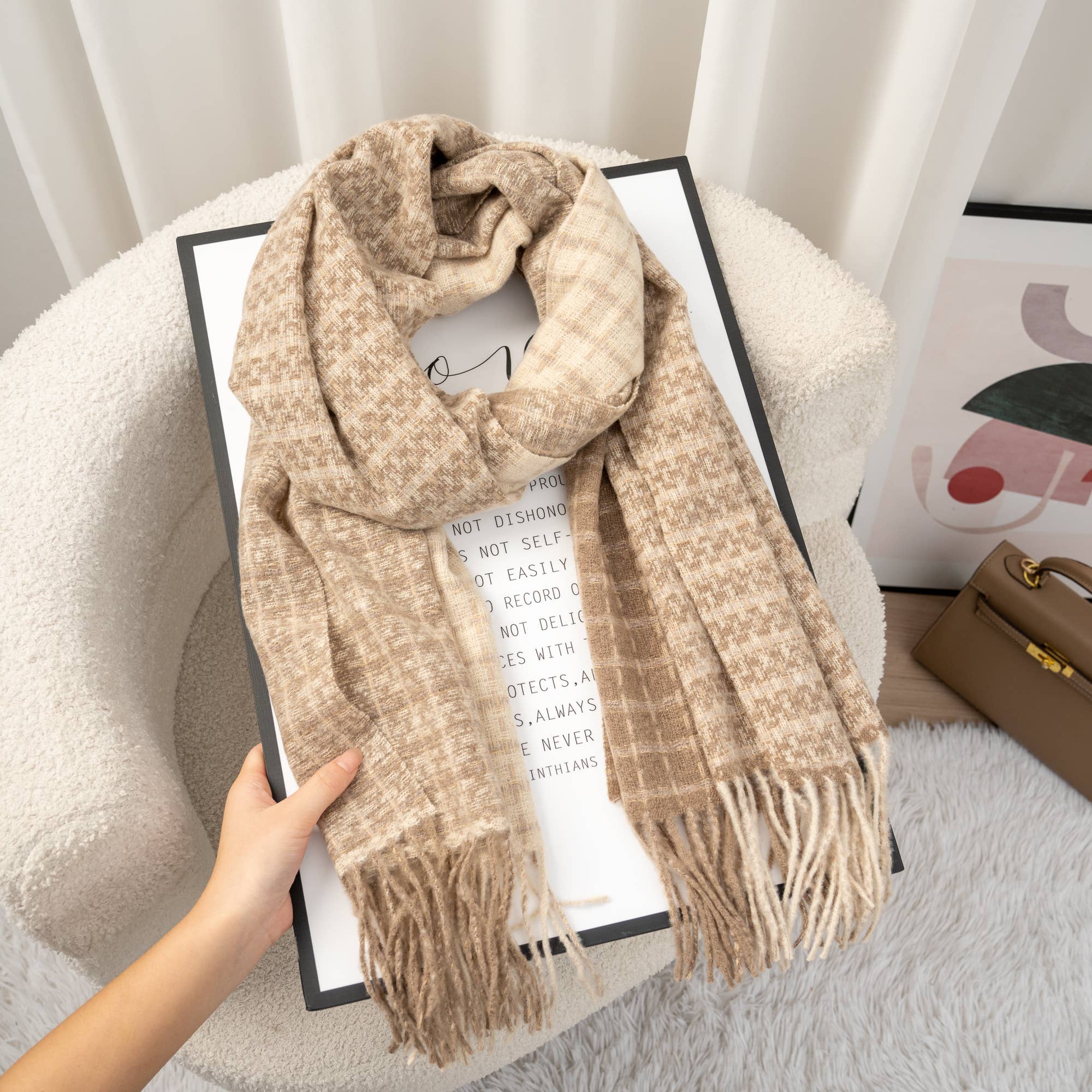 COSMOS - Wholesale Scarf - Women's - Soft and warm winter plaid scarf in plush fabric2