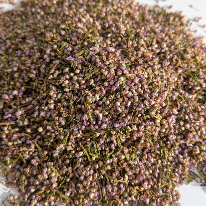 Daisy Gifts Ltd – wholesale Confetti – Natural Heather Wedding Confetti 250g - Dried Flower Buds