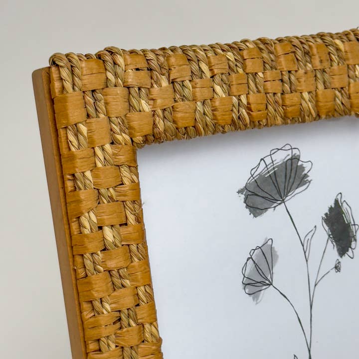 India Handicrafts Inc - Wholesale Picture frame - Rattan Rope Frame 8x103