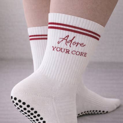 Adore Your Core Pilates-Socken mit Grip für den Großhandel von Grip & Flow