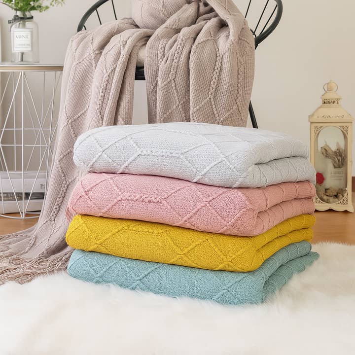Fennco Styles – wholesale Throw blanket – Rhombus Diamond Knit 50x60 Inch Throw Blanket3