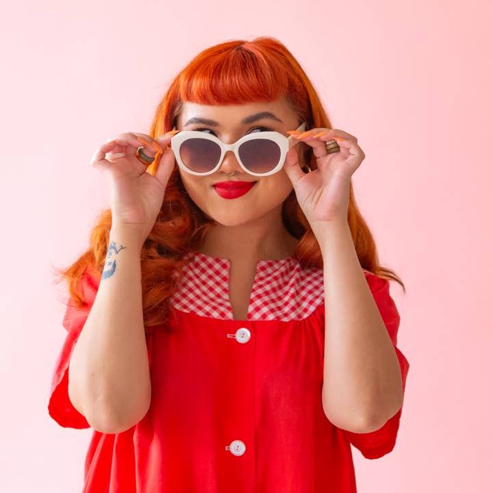 Sunshine Studios - Wholesale Sunglasses - Women's - Donna Sunglasses