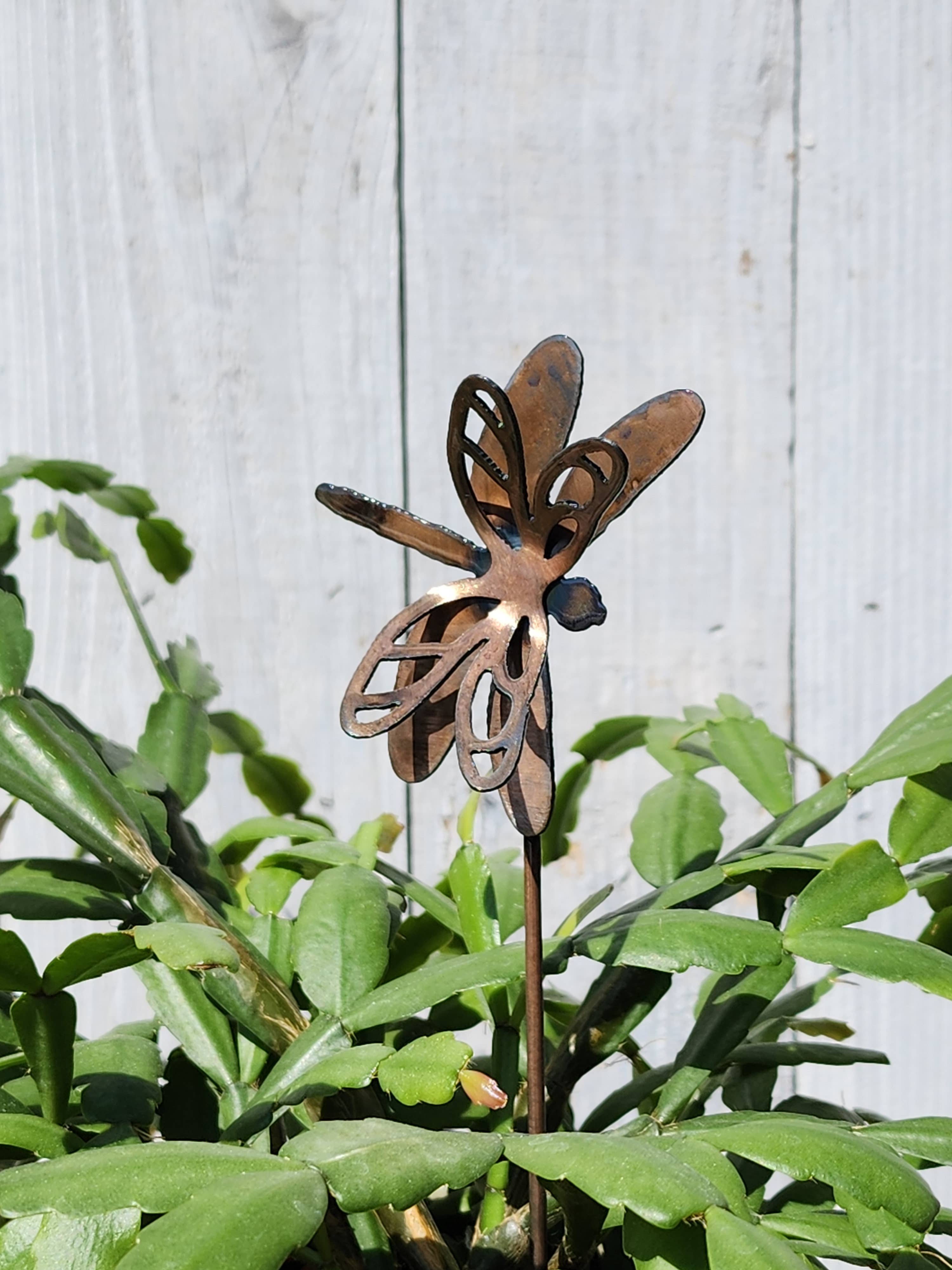 Rustic Metalz - Wholesale Tuin/gazongrondpennen/pinnen - Dragonfly - Dragonfly tuinpaal voor binnen en buiten voor planten7