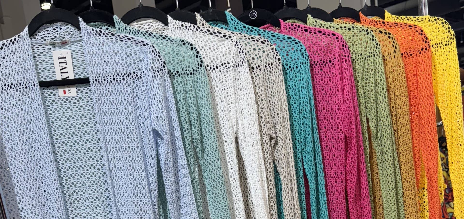 Dance in Paris – wholesale Kofta - Dam – Mellanlång mjuk och stretchig laserskuren kofta7