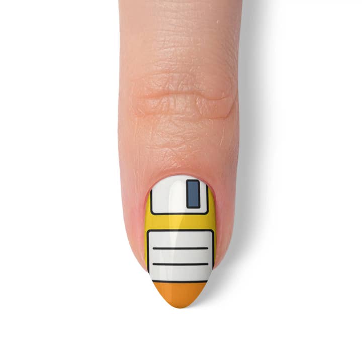 FYNE BODY - Wholesale Press-on/fake nails - Sugar Rush 90's Press-On Nails9