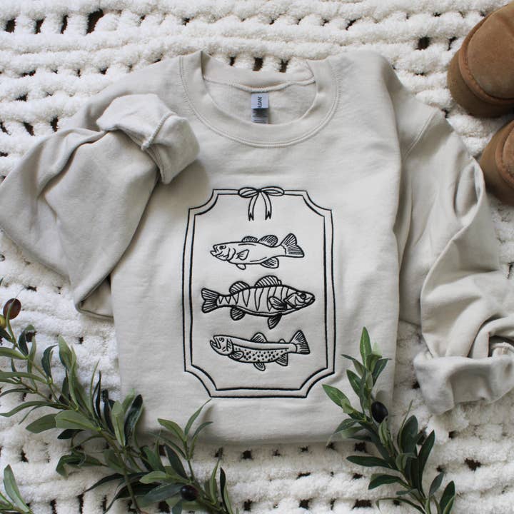 The Southern Post - Wholesale Sweatshirt - Women's - Fish Trio Embroidered Sweatshirt0