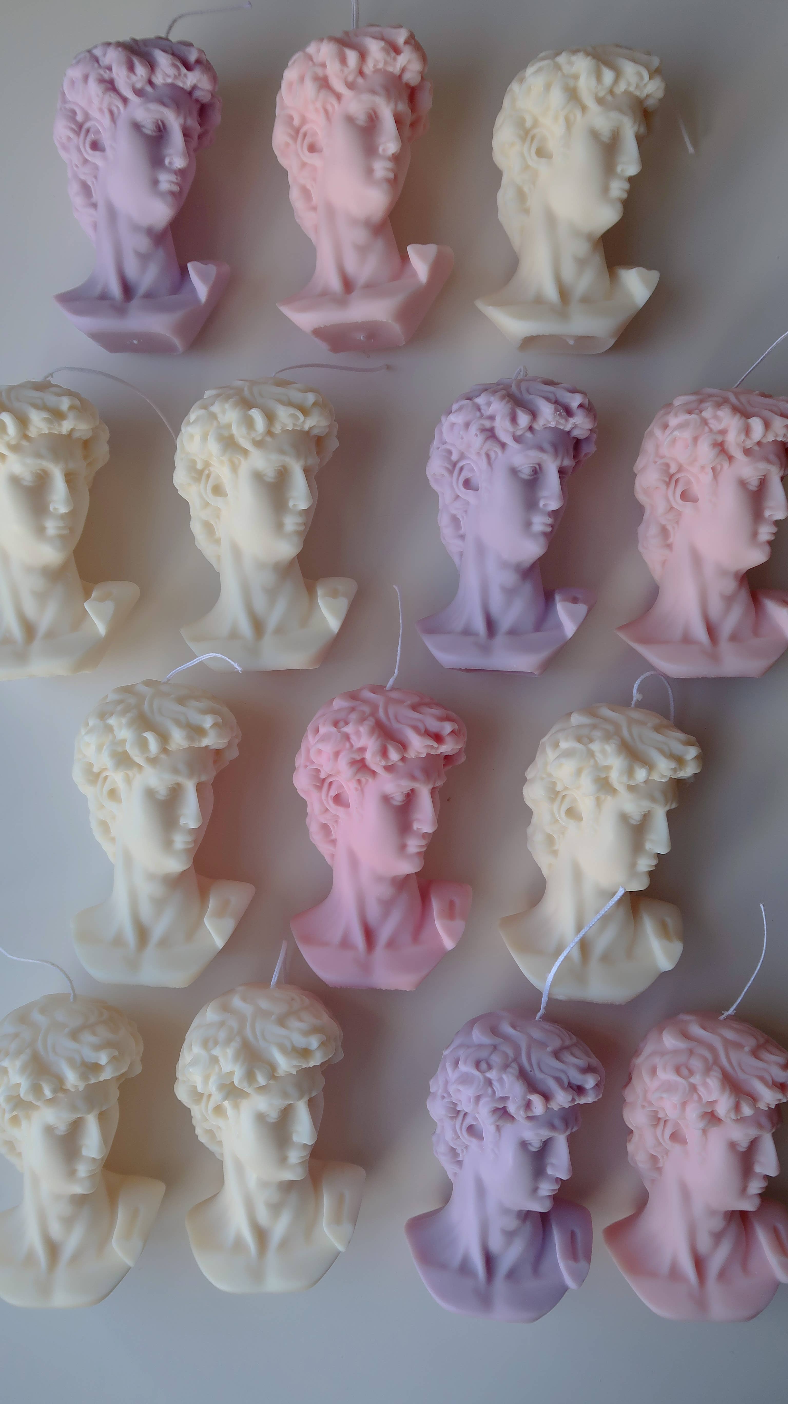 Jeune Home - Wholesale Novelty Candle - David - soy wax statue candle | Contemporary home decor 0