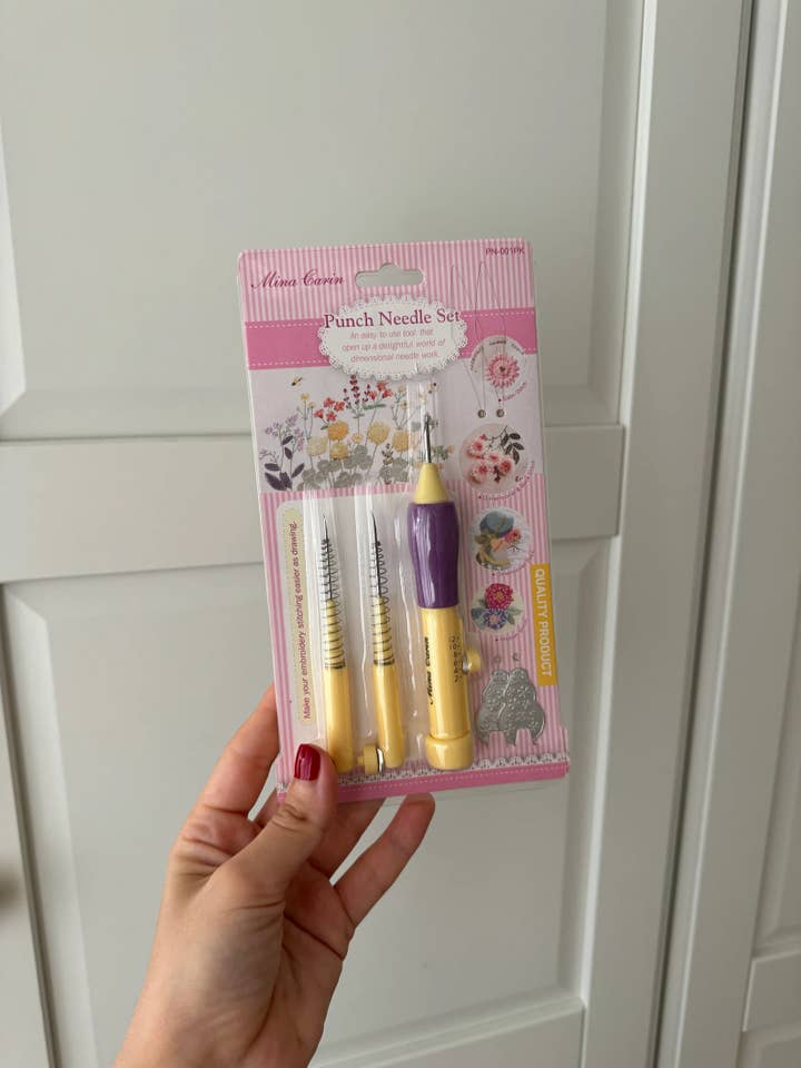 Punch Needle Set Mina Carin needle for wholesale by MUUDLAND