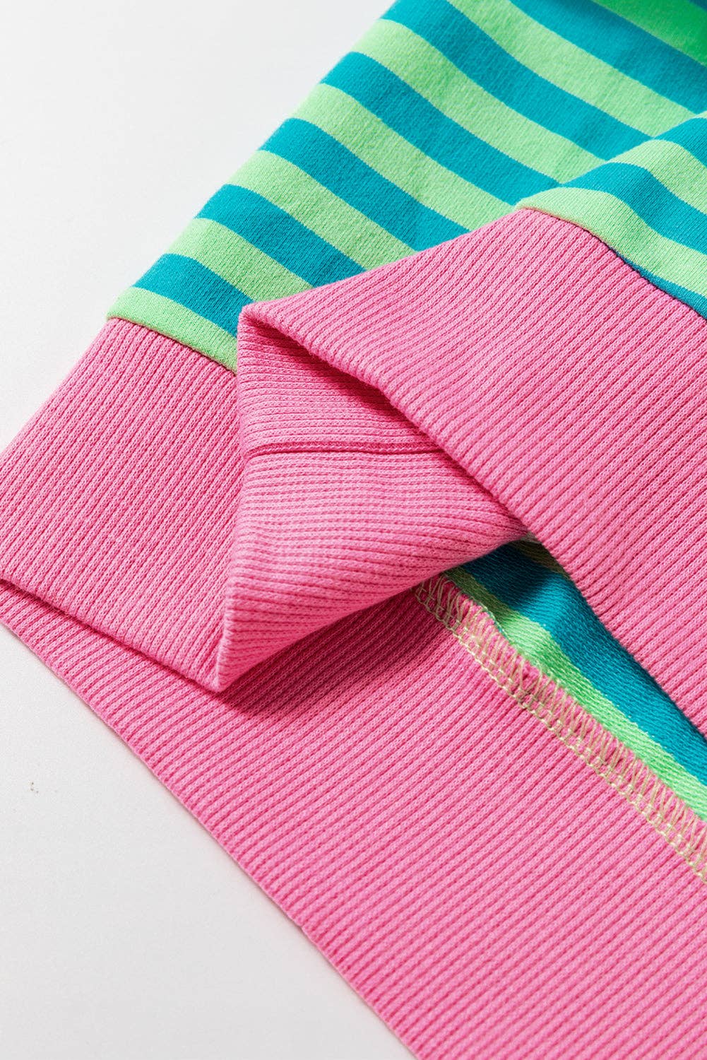 Amaryllis Apparel - Wholesale Sweatshirt - Women's - Stripe Oversized Contrast Trim Pullover Sweatshirt48