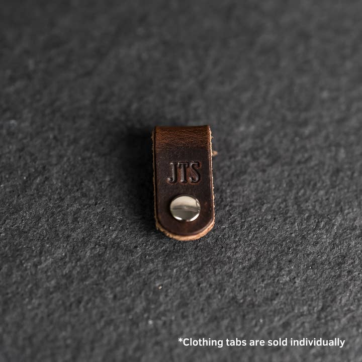 Ox & Pine - Vente Étiquette pour bagage - Onglets de vêtements en cuir personnalisés6