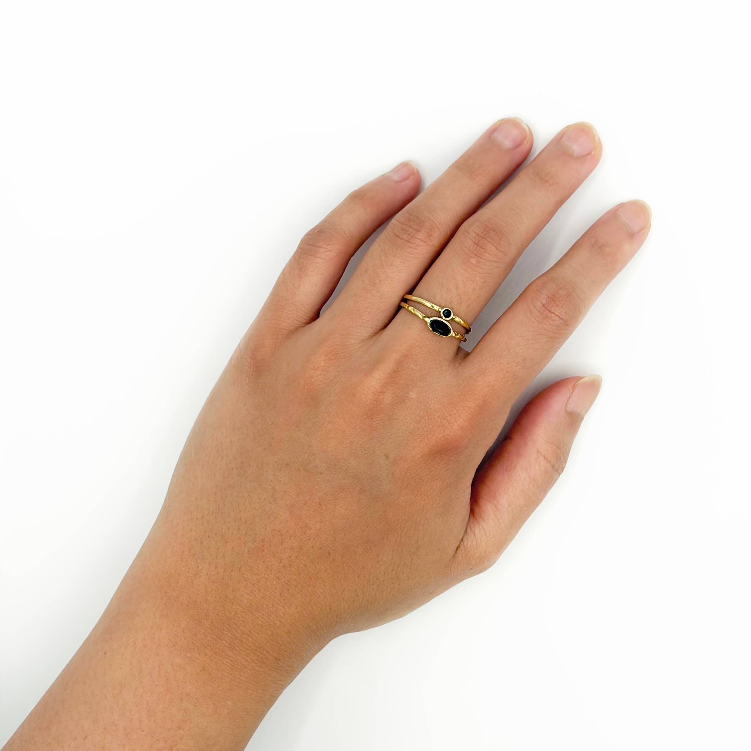 Baizaar - Vente Solitaire - Bague en laiton à double bande avec onyx facetté0