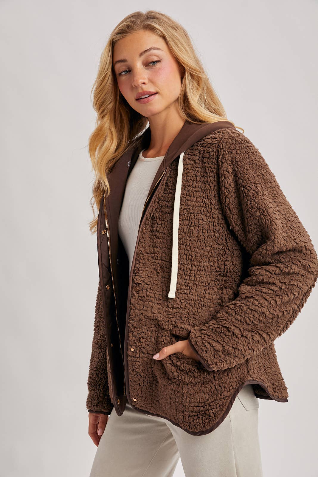 Bluivy - Wholesale Jacket - Women's - SHERPA ADJUSTABLE HOODED JACKET13