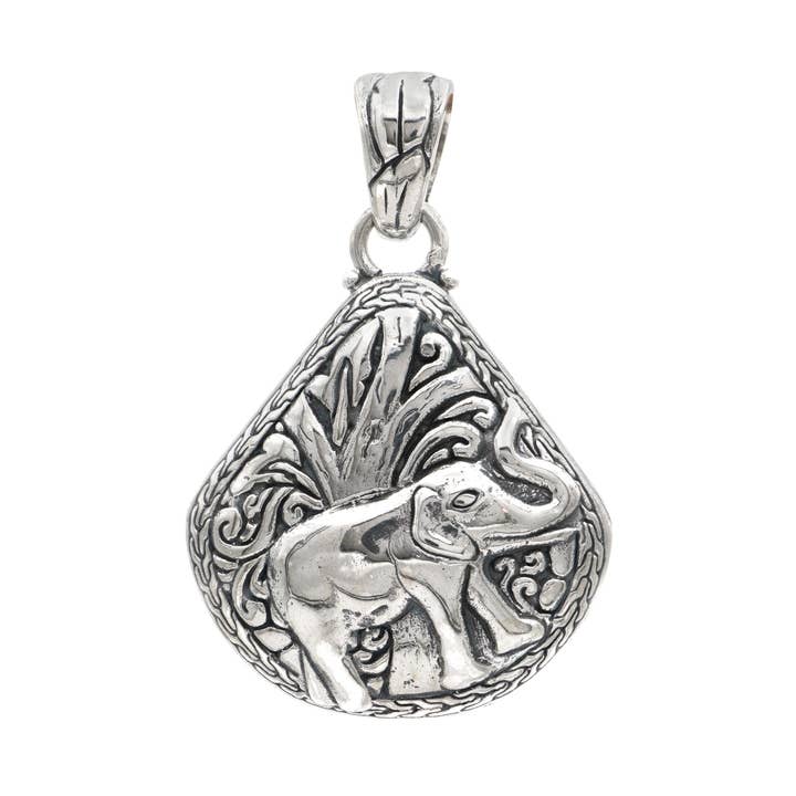 Majestueuze Balinese Olifantmotief Sterling Zilveren Hanger voor wholesale door Damai Designs