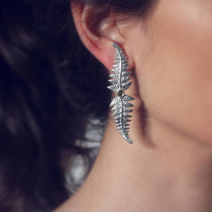 SILVER LAMP EARRINGS for wholesale by MIO JEWELS