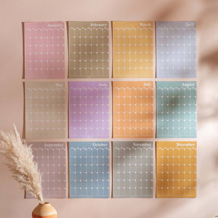 Agenda mural mensuel A4 non daté | 12 pages | Pastel pour la vente par Good Tuesday (Once Upon a Tuesday)