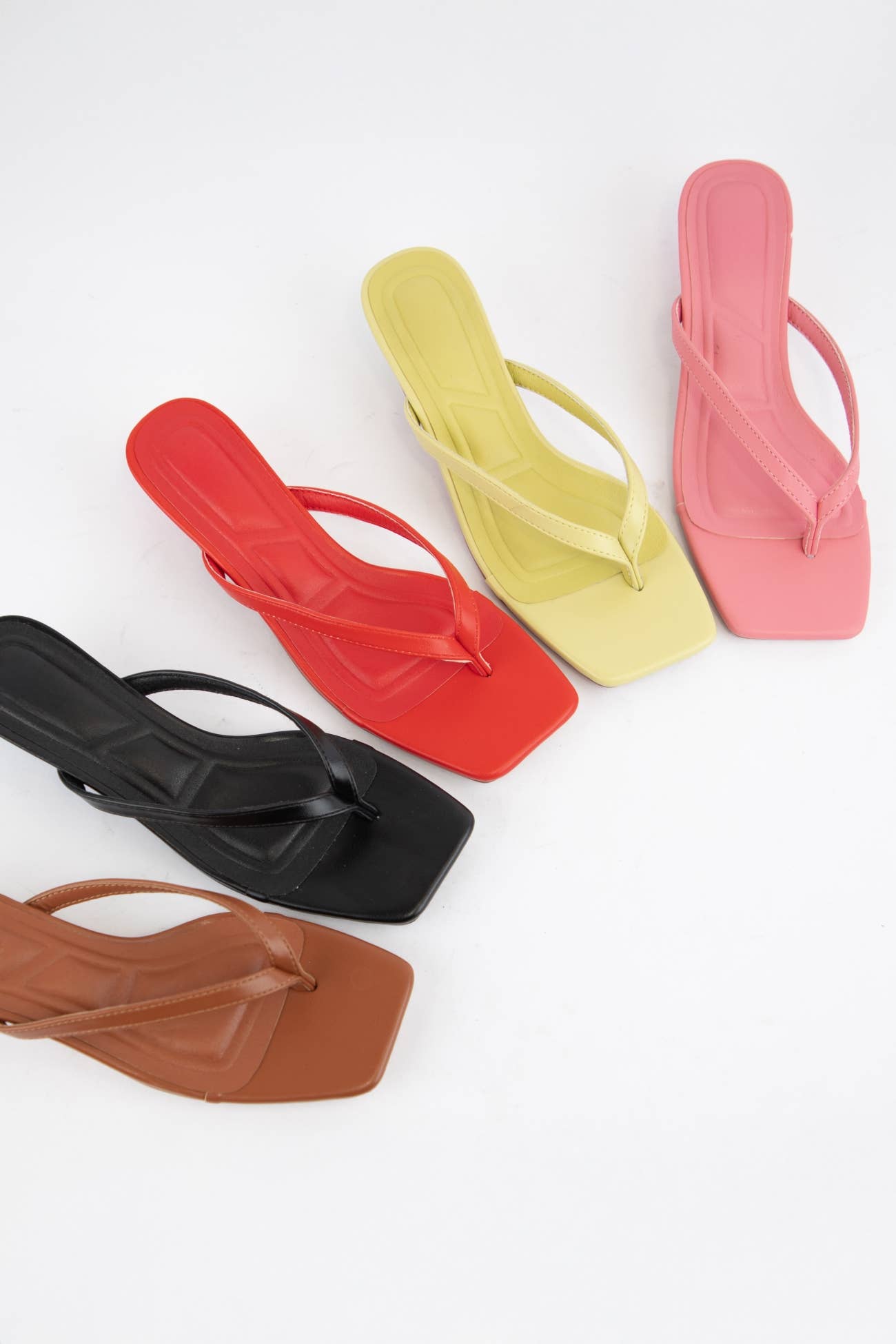 Oliccui - Wholesale Low Heels - Women's - SQUARE TOE THONG STRAP KITTEN HEELS10