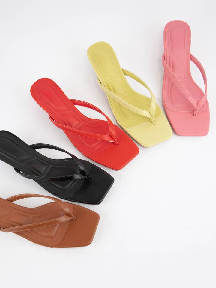 Oliccui - Wholesale Low heels – Women′s - SQUARE TOE THONG STRAP KITTEN HEELS10