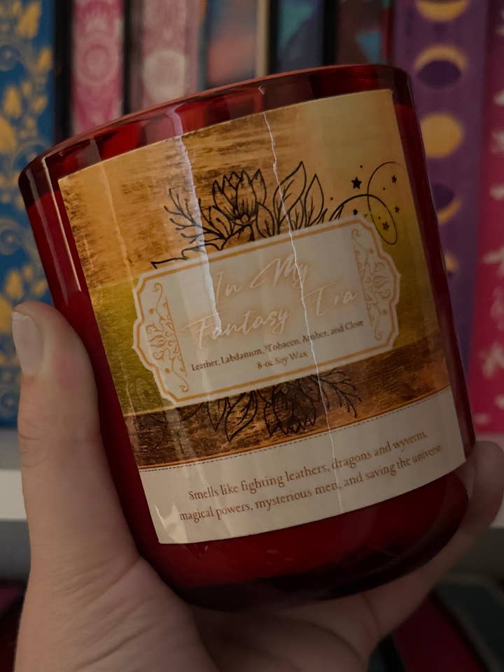 Bougie 8oz In My Fantasy Era pour la vente par Scents, Stories, and Surprises
