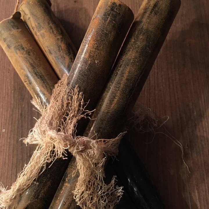The Cranberry Cornstalk Co. - Wholesale Tapered Candle/Candlestick - Primitive Grubby Taper hanging candle stick
