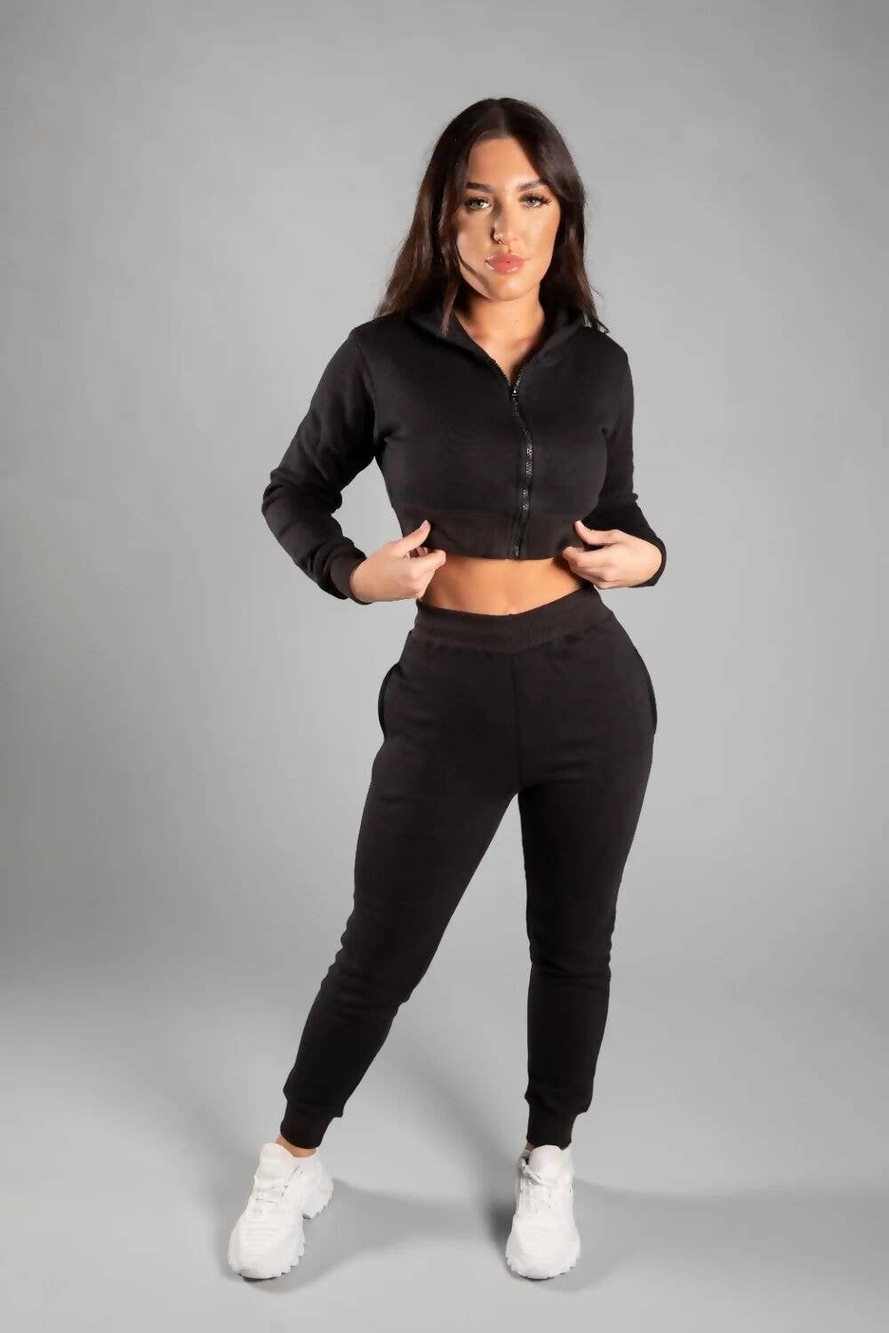 justyouroutfit - Wholesale Tracksuit - Women's - Cropped Hoodie And Joggers Set1