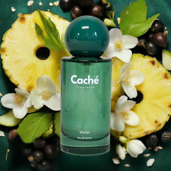 Victor par Caché – Ananas, Pomme, Bouleau, Jasmin, Mousse de chêne, Ambre gris, Musc; Eau De Parfum (EDP) 50ml, Masculin pour la vente par Caché Fragrance
