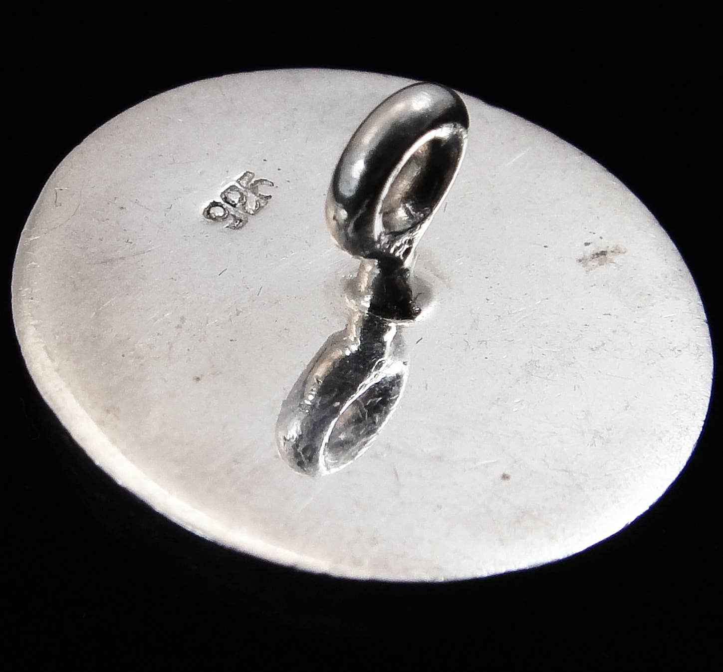 Tika - Venta al por mayor Botones/broches - Botón Repusse plateado, grande8