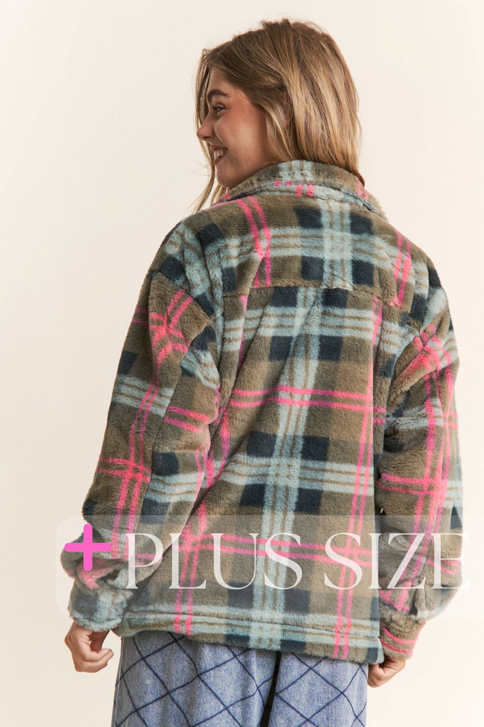 J.NNA - Vendita all'ingrosso Giacca - Donna - Giacca a quadri morbida con bottoni taglia forte5