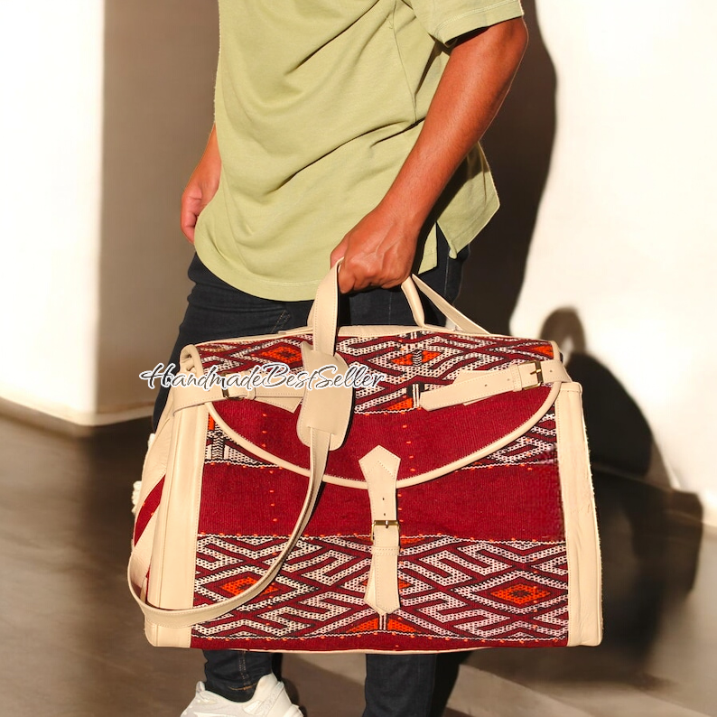 HandmadeBestSeller - Wholesale Duffel- en weekendtas - Uniseks - Marokkaanse leren reistas met kilim - handgemaakt0