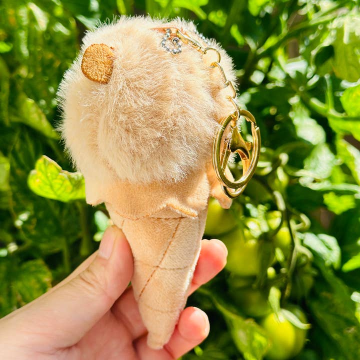 CapyFun - Wholesale Keychain - Women's - Capybara Ice Cream Plush Keychain Summer Cute Kawaii Gift