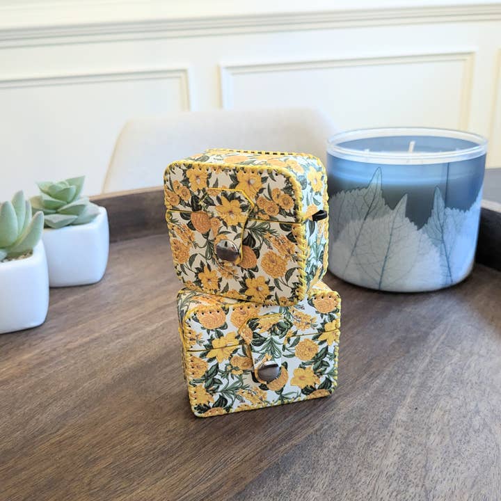 Cutepaws Phone Case - Wholesale Earphone/Headphone Case - Unisex - Cute Yellow Floral AirPods Case for Pro/Pro2 and 3rd Gen4