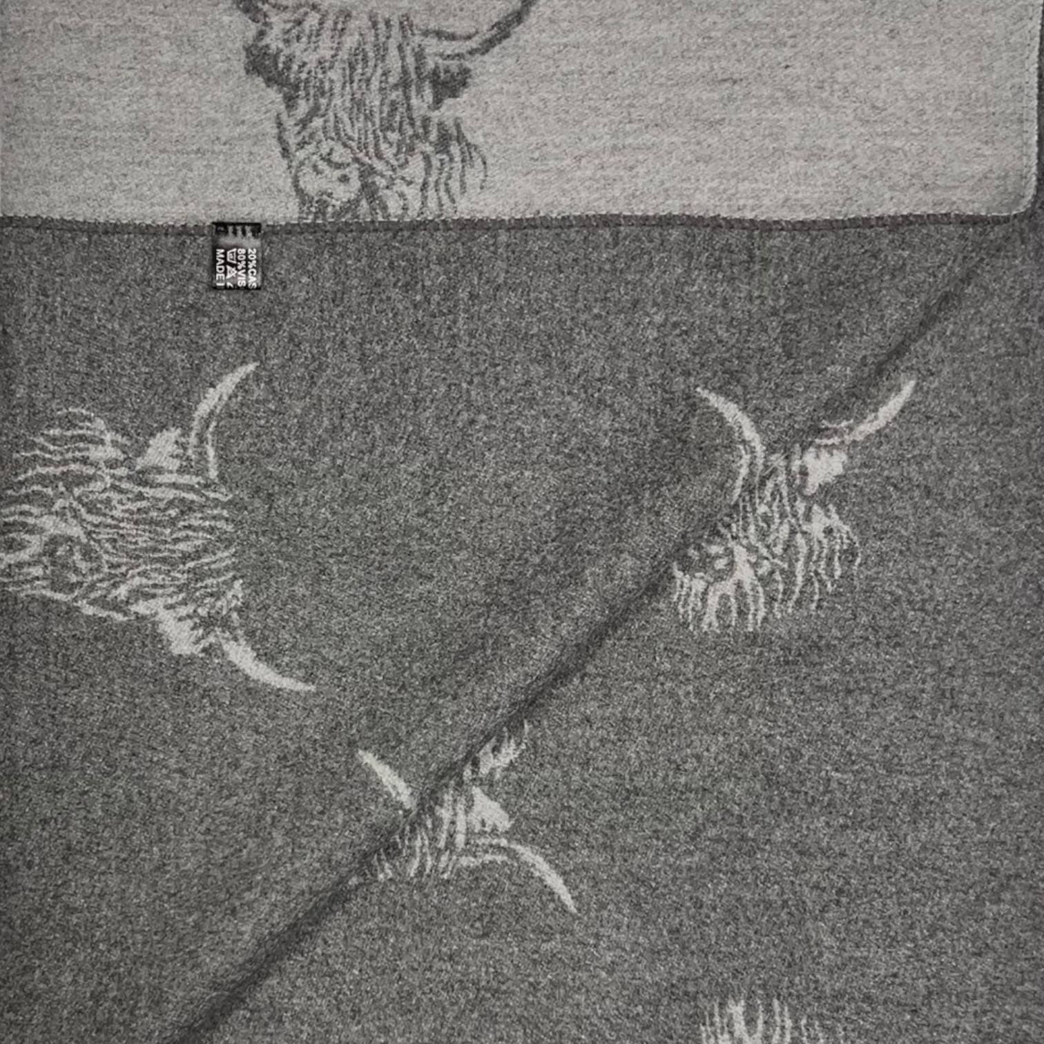 London Scarves - Wholesale Scarf - Women's - Highland cows on cashmere blend scarf finished with tassels11