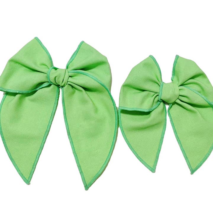 Noeud en lin vert uni pour cheveux de tous les jours avec pince pour la vente par Pretty in Pink Bows
