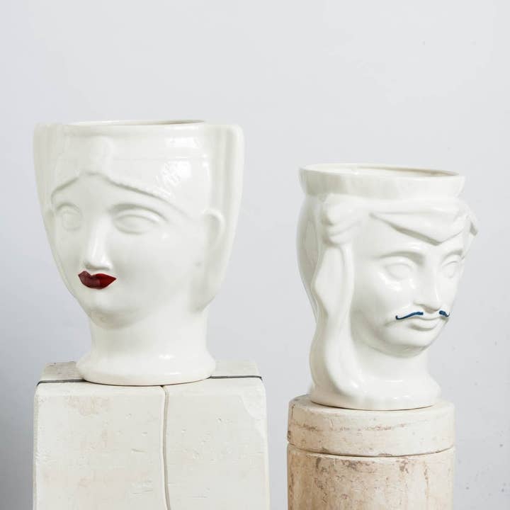 waiting for the bus - Wholesale Decorative Figurine - Him - Mustache XL9