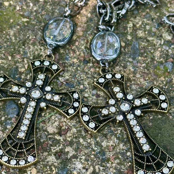 Bohemian Grace - Wholesale Pendant/Charm Necklace - Granger Cross Bling Pendant Necklace.