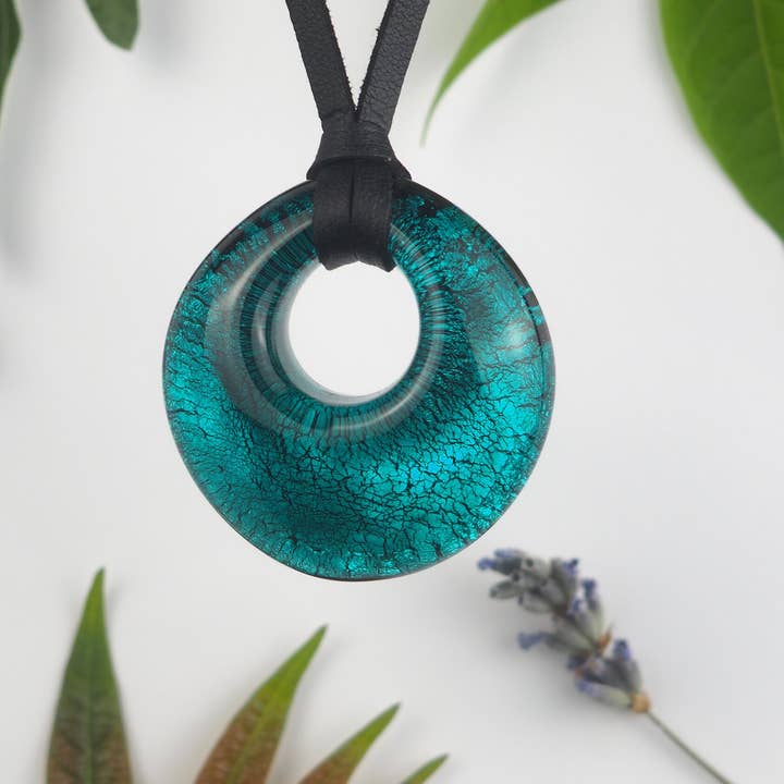 Drusilya Glass Art – Großhandel Kette mit Anhänger/Charm – Zaniah Halskette, handgefertigter Murano-Glas-Schmuck