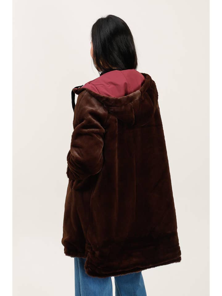Attrait Paris - Wholesale Parka - Women's - Long hooded parka, reversible fur (Copy)14