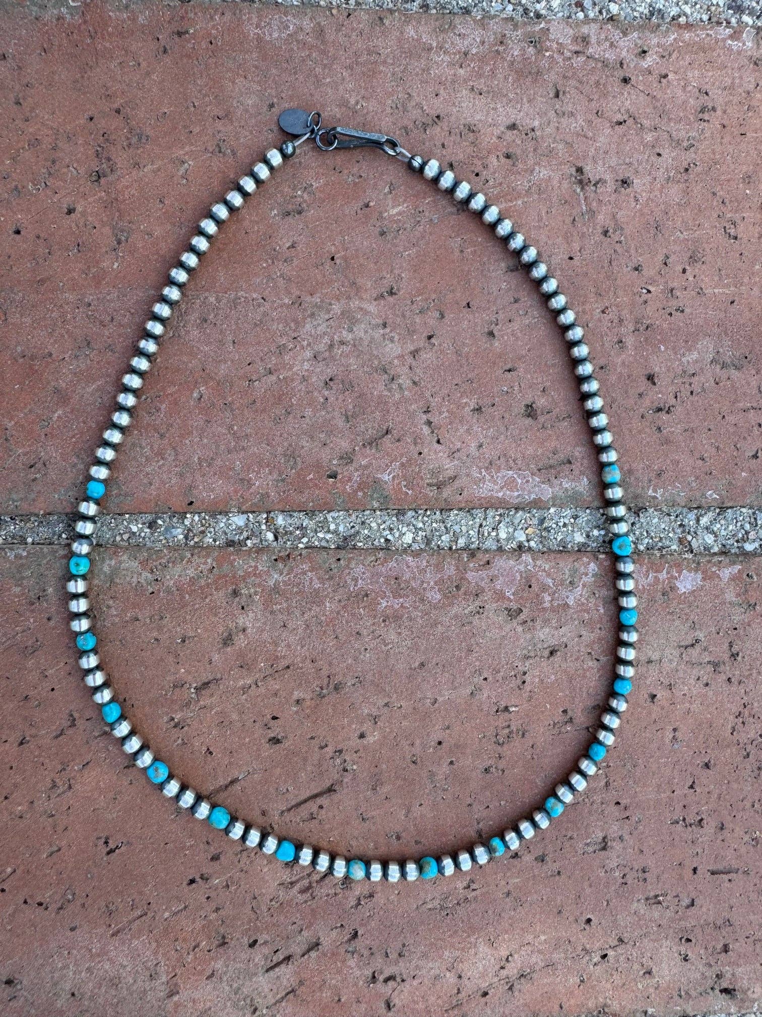 Nizhonitradersllc - Vente Collier de perles - Collier en perles de turquoise Kingman et argent sterling 4 mm fait main 16"5
