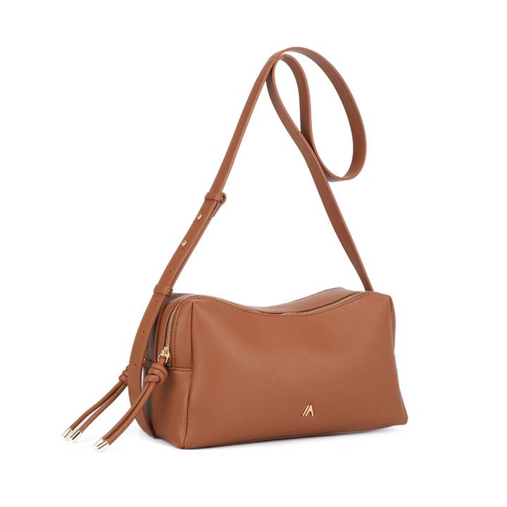 IA25021B Alison Shoulder Bag for wholesale by Isabelle Handbags