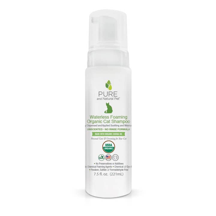 Waterless Foaming Organic Cat Shampoo (Unscented) for wholesale by Pure and Natural Pet