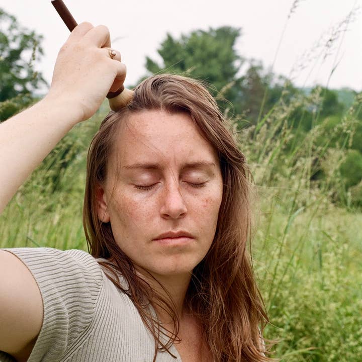 & Tread Well - Wholesale Hair Brush/Comb - Dry Shampoo Brush1