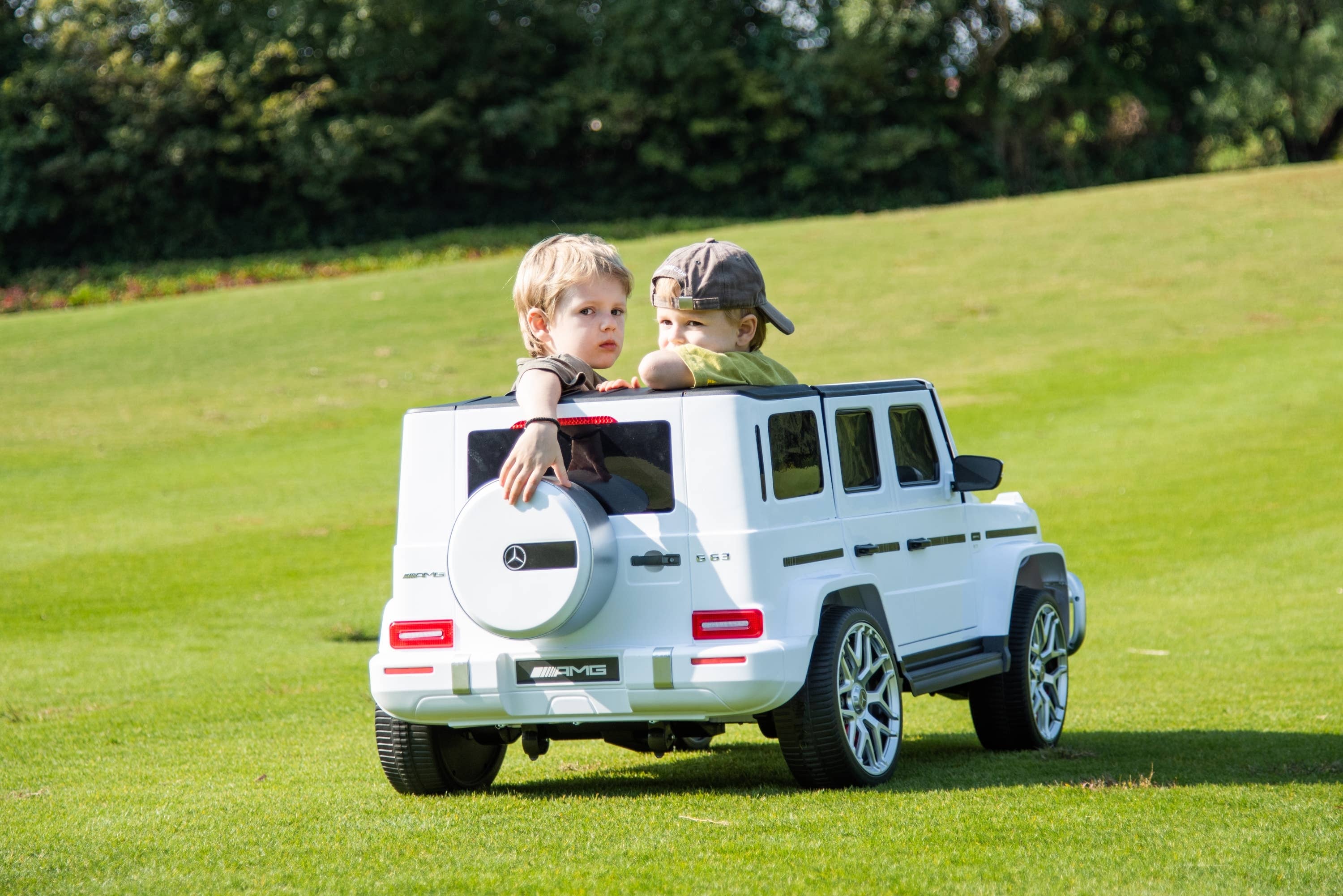 Freddo Toys - Vente Voiture/camion miniature – enfant - 24V 4x4 Mercedes G63 AMG 2 places Ride on Car4