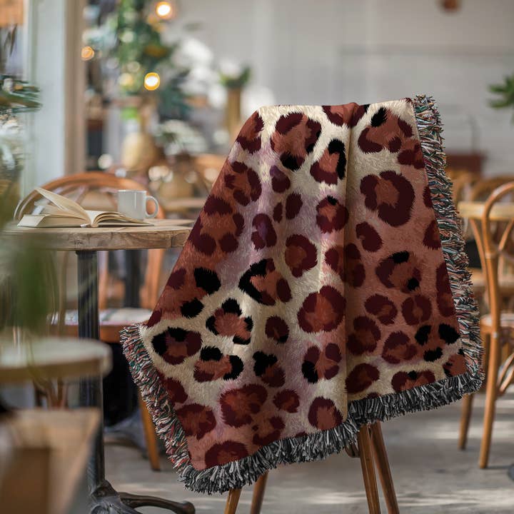 CasaIuliia - Wholesale Throw Blanket - Terracotta Leopard Woven Blanket – Modern Animal Print Throw5