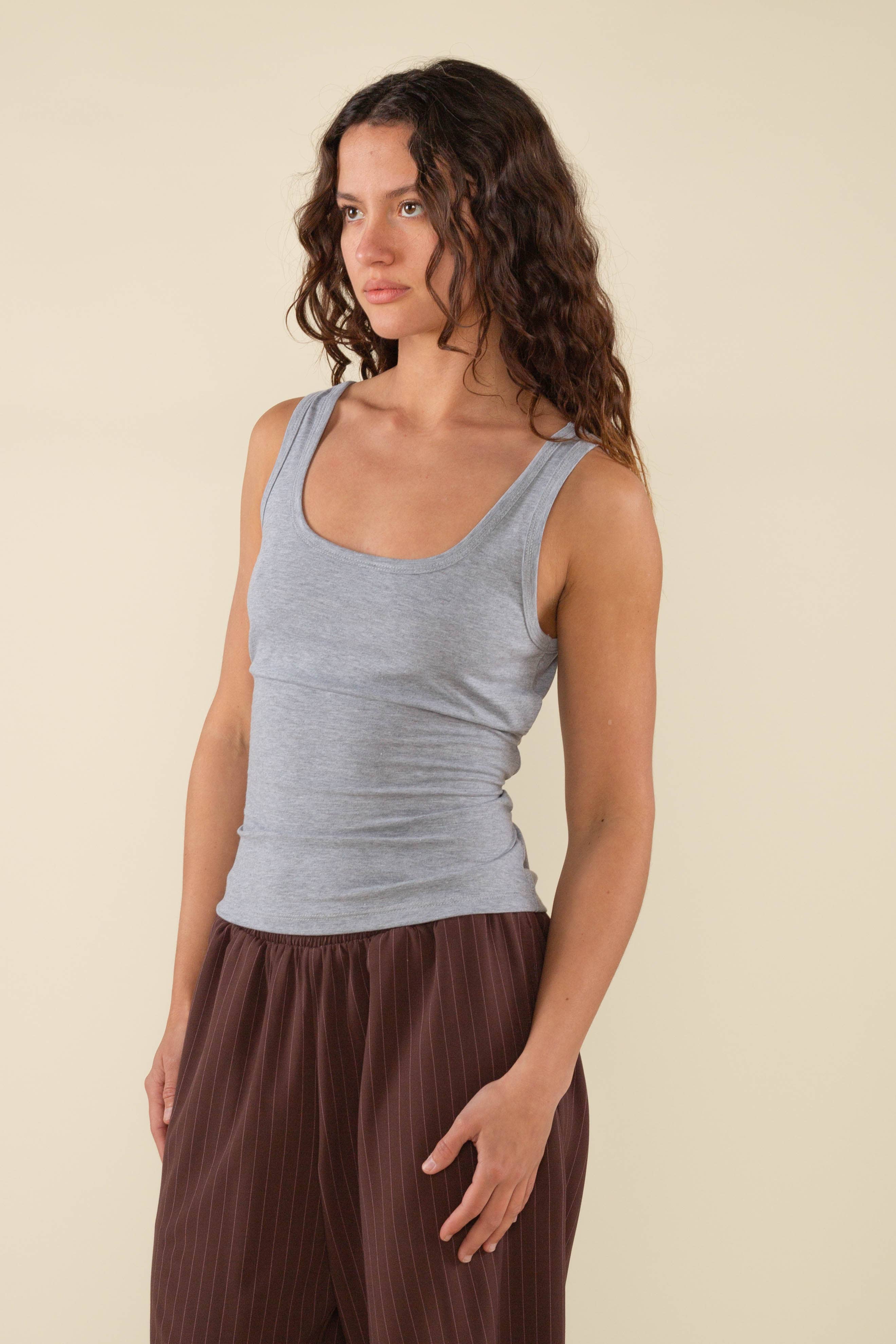 NLT – Tops – Mulher por atacado – Caris Top de Jersey com Laço nas Costas - Tamanho Grande7