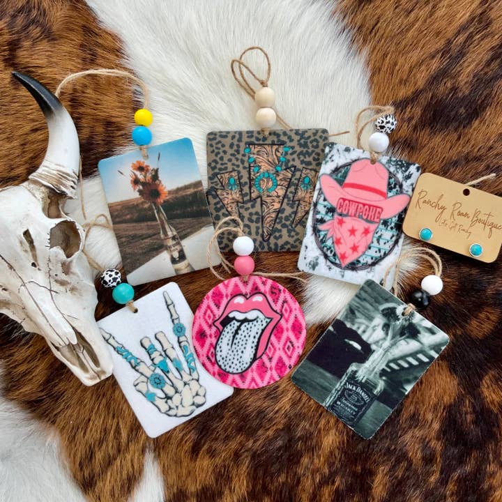 Ranchy Roan Boutique - Vente Désodorisant pour voiture – femme - Western Cowgirl Felt Freshie3