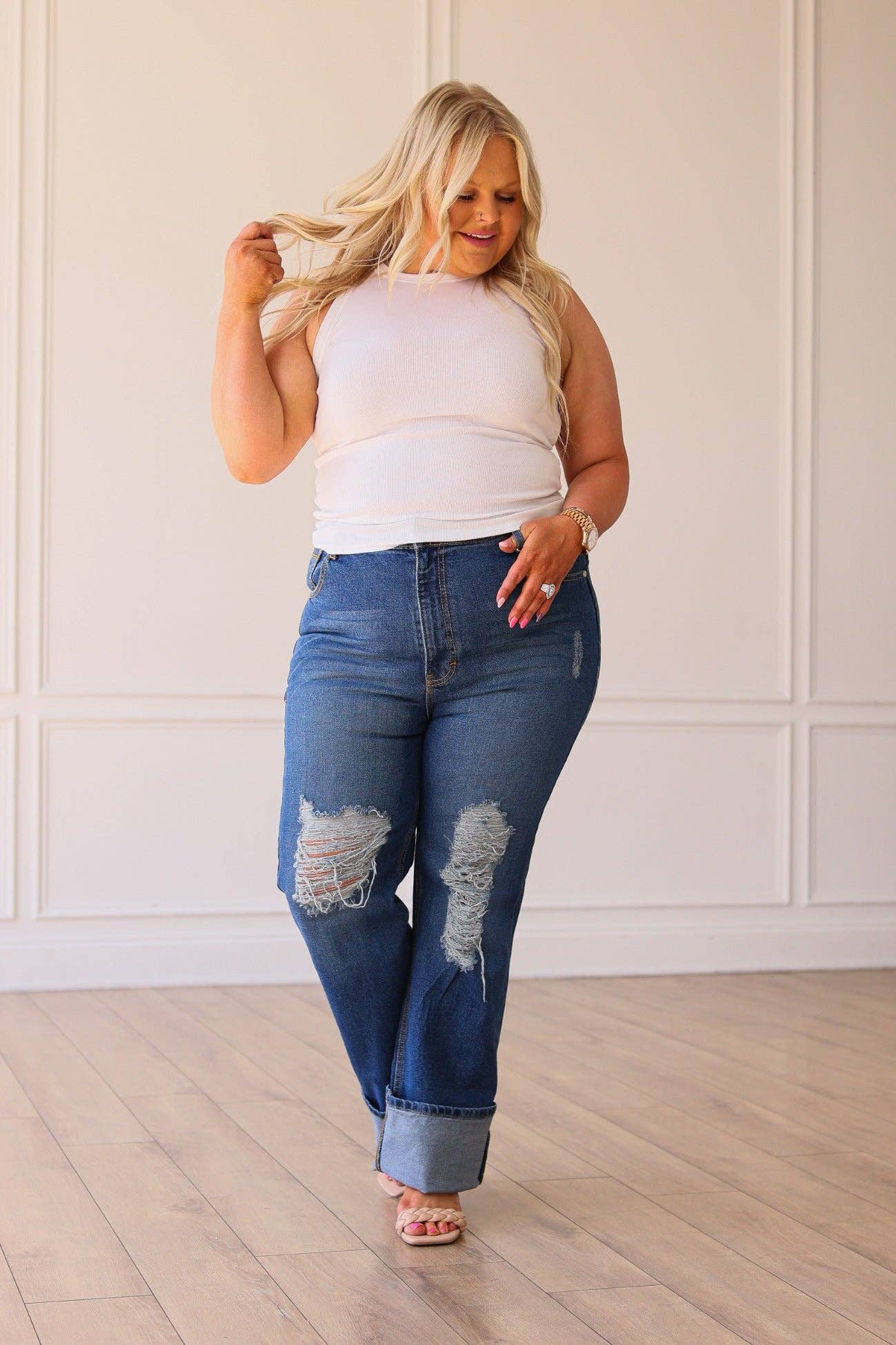 Blue The Chloe Midrise Medium Wash Straight Leg Jean for wholesale on Faire4