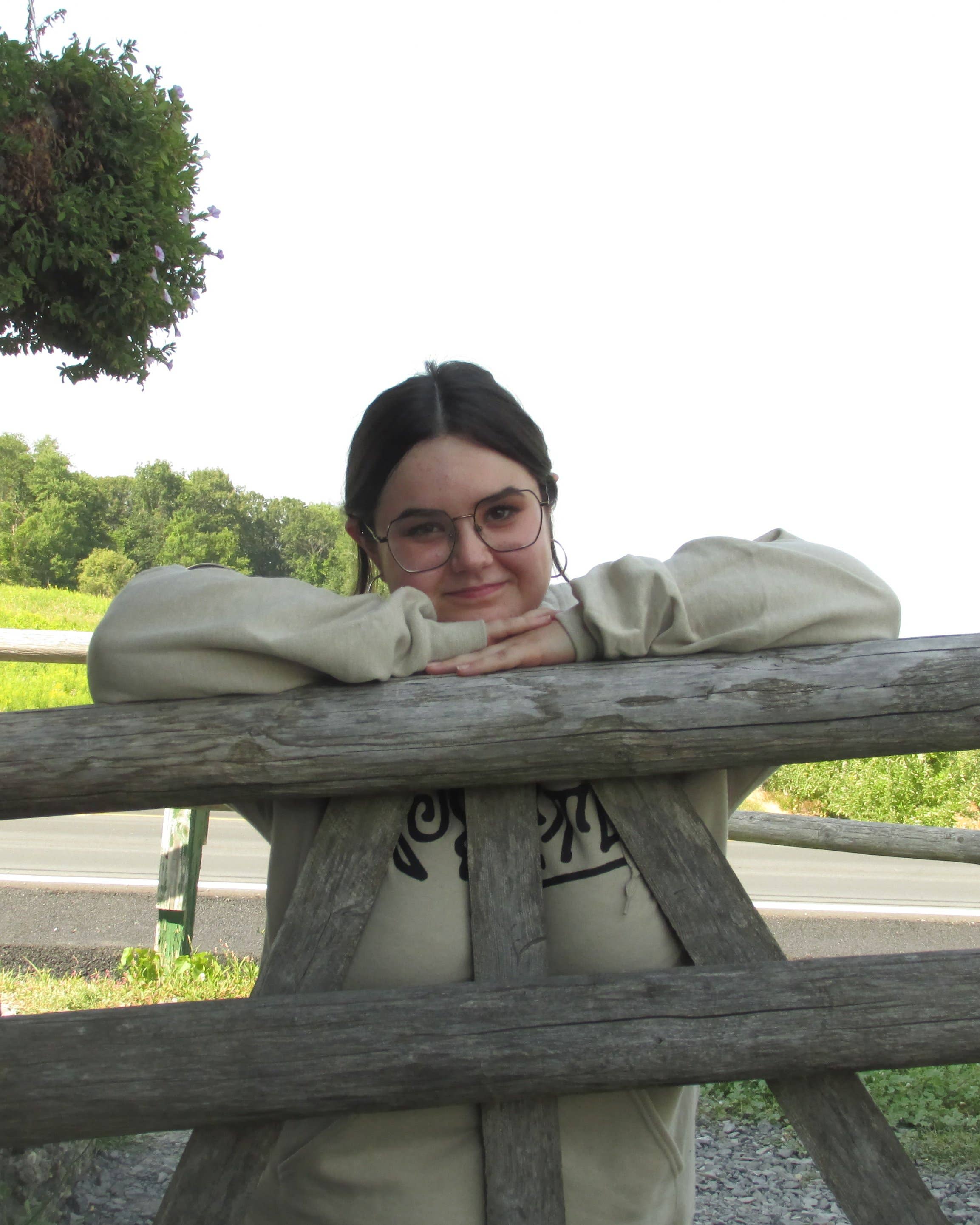 PETTY Magazine - Wholesale Hoodie - Unisex - PETTY Graffiti Hoodie3