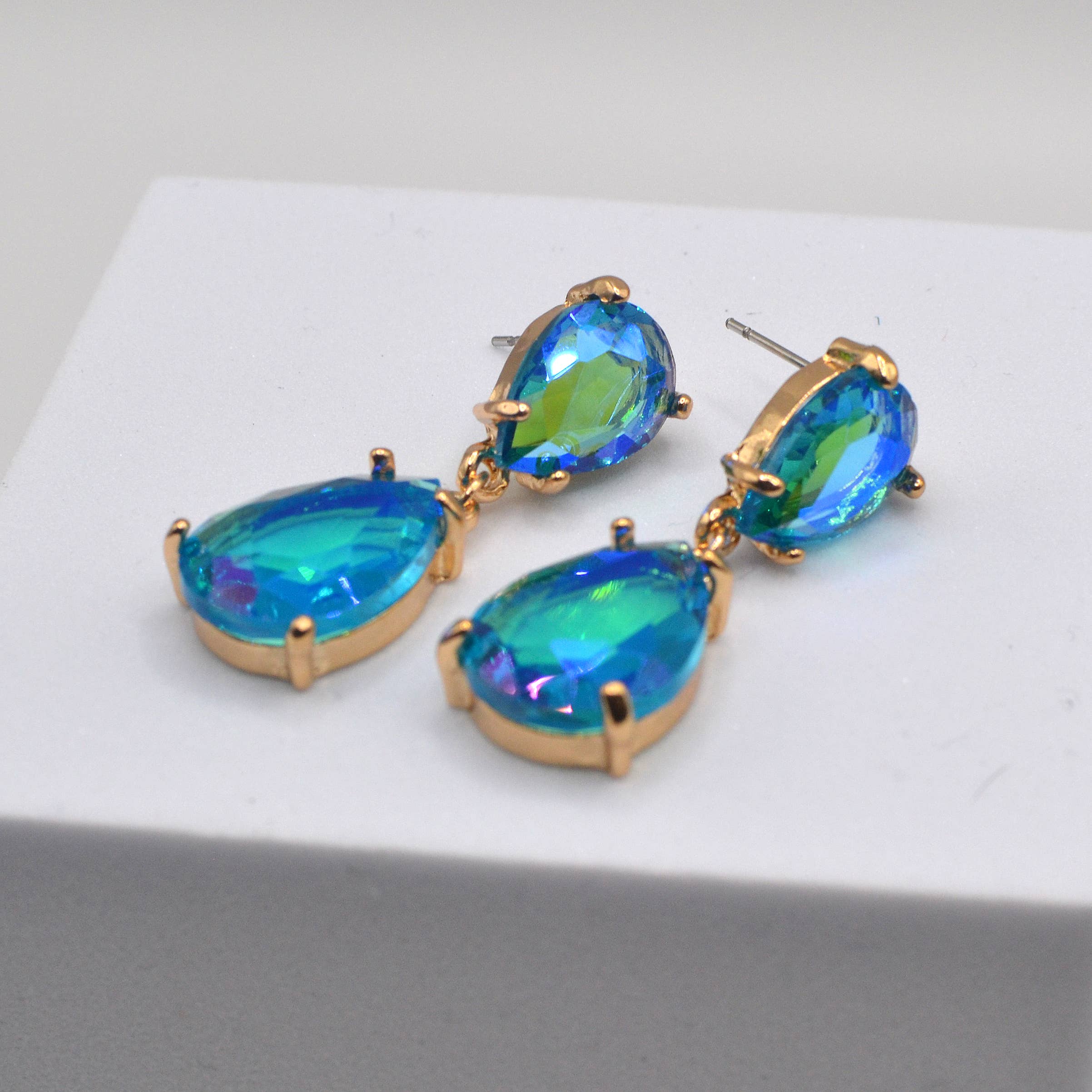 StarryNYC - Wholesale Dangle Earrings - Teardrop Glass Stone Dangle Crystal Bridal Earrings15