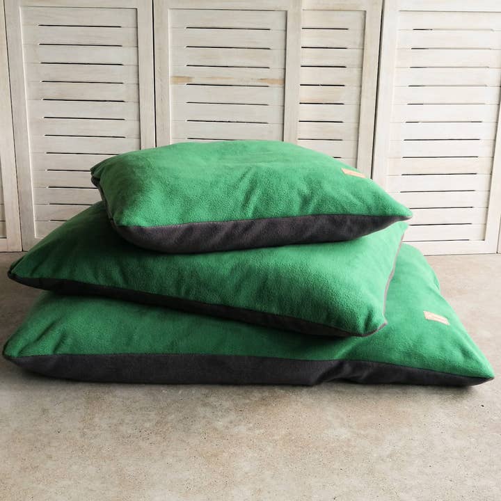 Coussins pour chiens, chats et leurs proches pour la vente par Hundwillhaben