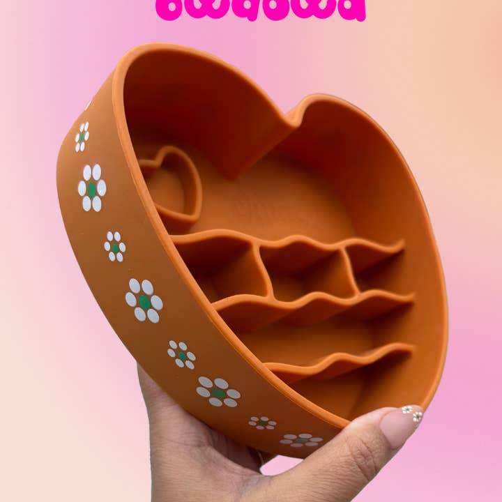 Coraźon ‘Barro’ Silicone Slow bowl Feeder for wholesale by Owa Owa