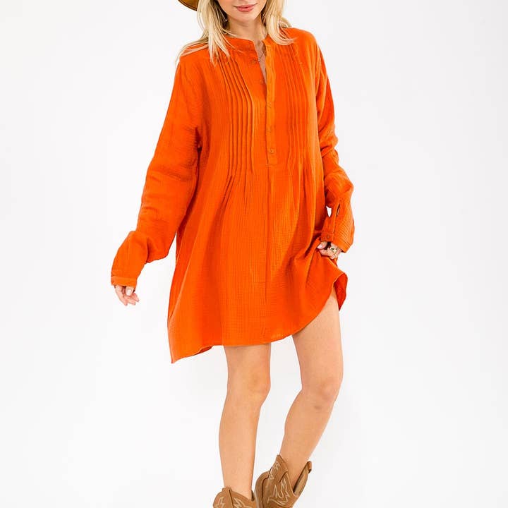 SD1200- Bomullsklänning med veckad knappslå och långa ärmar för wholesale av IWT Brands